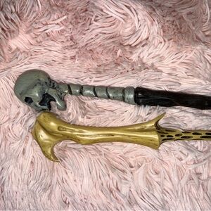 Voldemort’s wand and Death Eaters wand